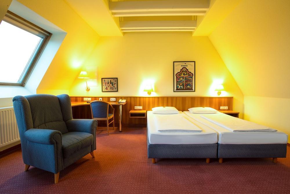 Burghotel Hotel 3*